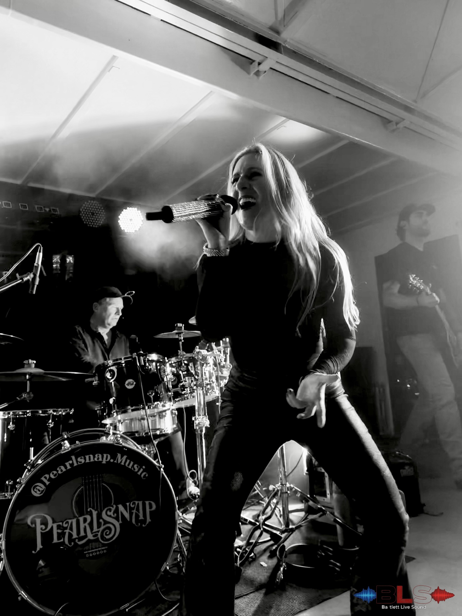 Pearlsnap Band live photos